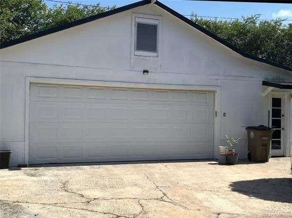 Mobile, AL 36606,2911 Thornhill DR