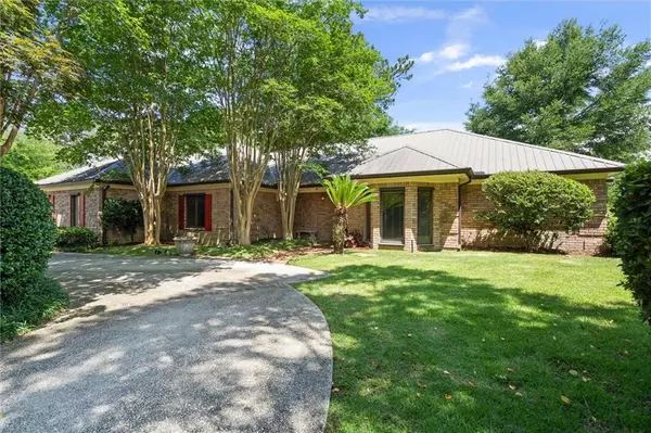 108 Dewitt CIR, Daphne, AL 36526