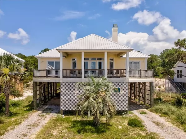 310 Audubon PL, Dauphin Island, AL 36528