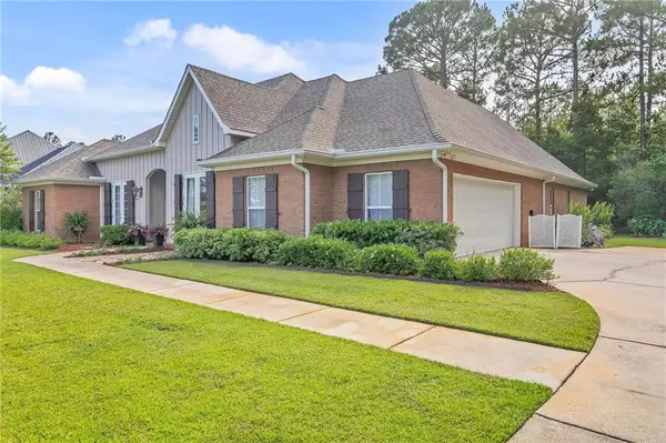 Elberta, AL 36530,8900 Bay Point DR