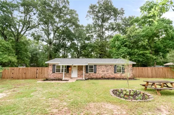 4942 Don ST, Semmes, AL 36575