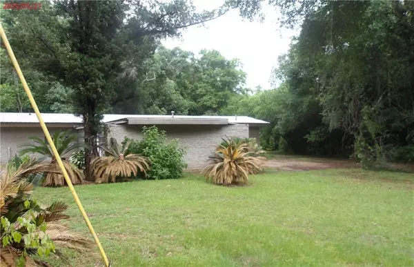 1293 Carlton Acres RD E, Mobile, AL 36605