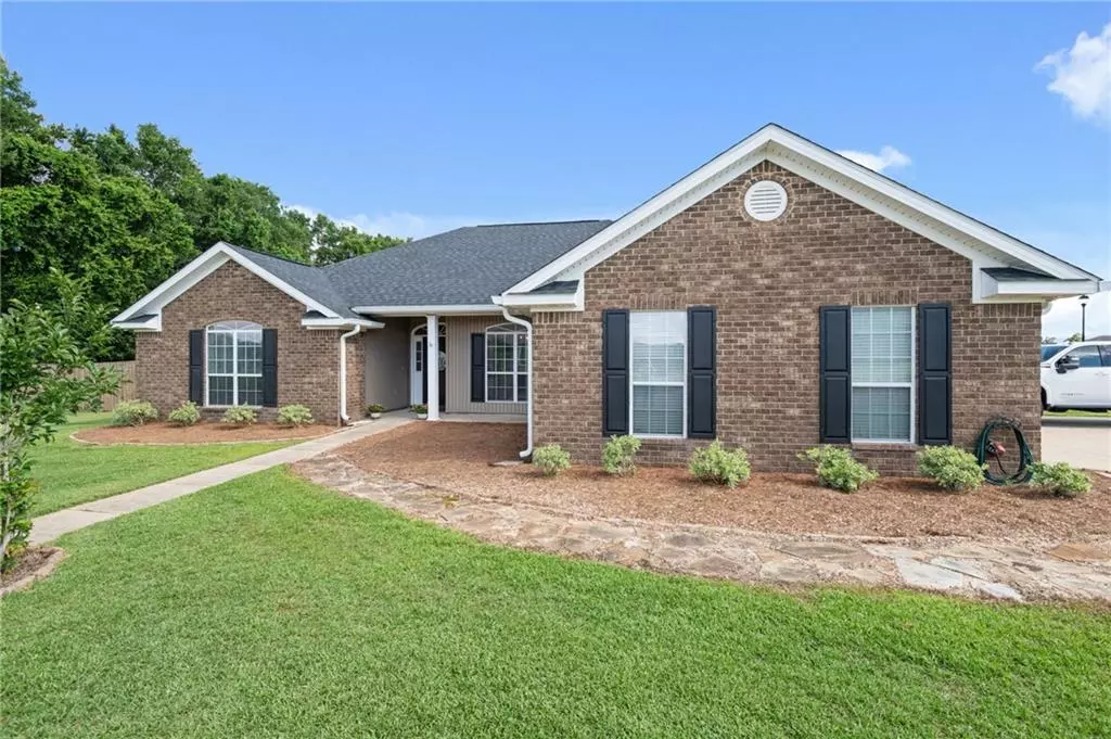 Theodore, AL 36582,9049 Labrador TRL