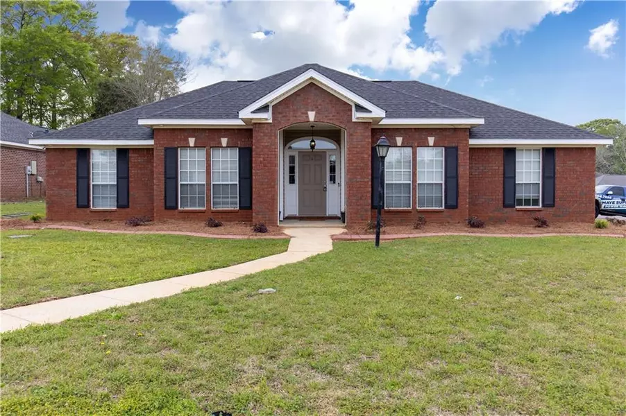 3882 Champion CIR W, Mobile, AL 36695