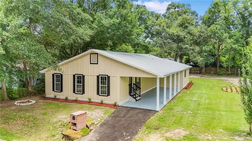 Chickasaw, AL 36611,414 Comanche ST