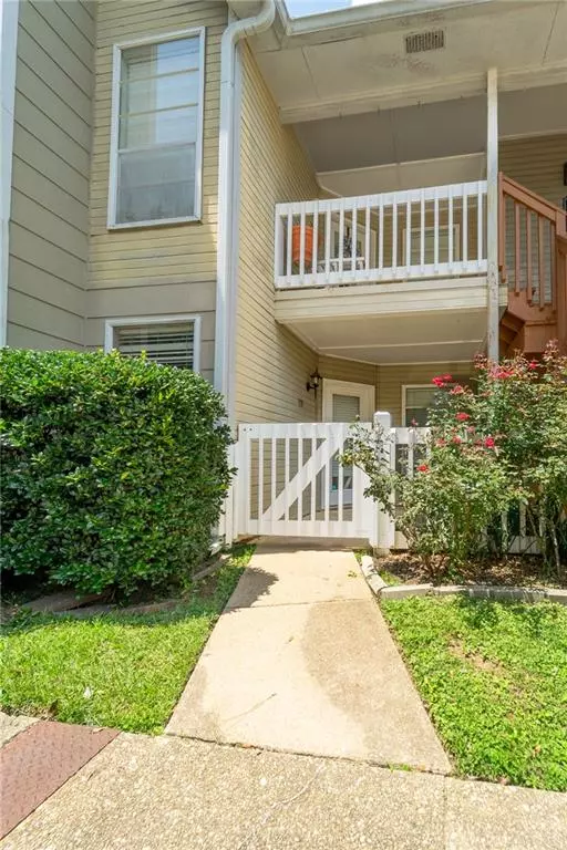 Mobile, AL 36609,5608 Cottage Hill RD #110