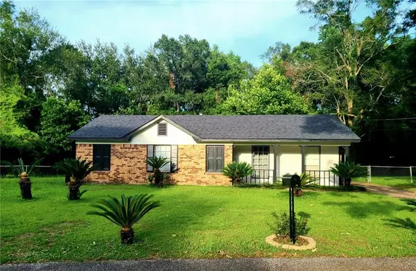 1700 Wagon Wheel DR, Semmes, AL 36575