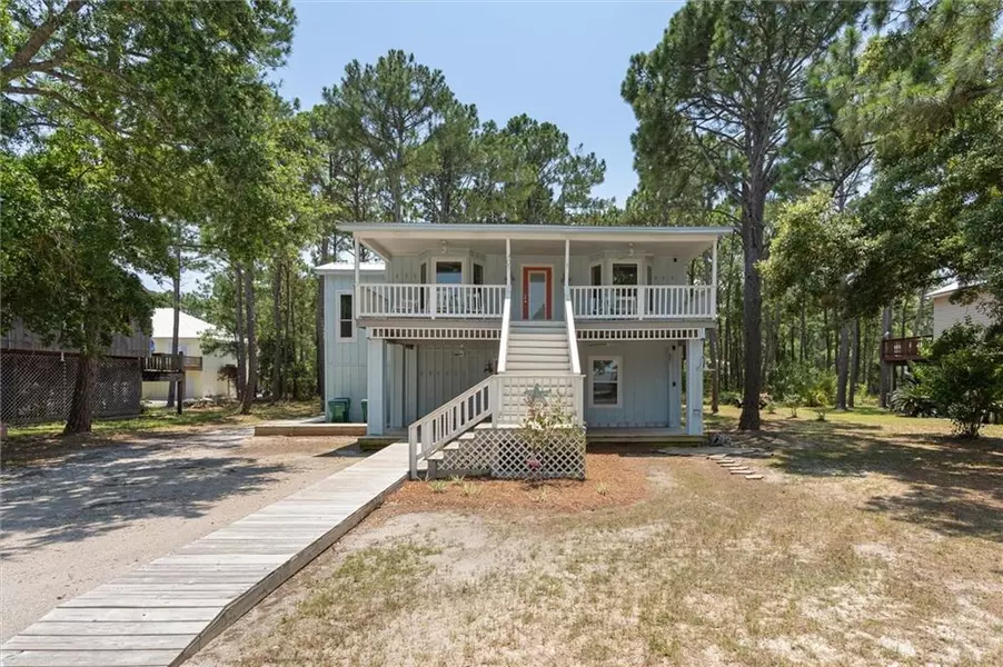 405 D'olive AVE, Dauphin Island, AL 36528
