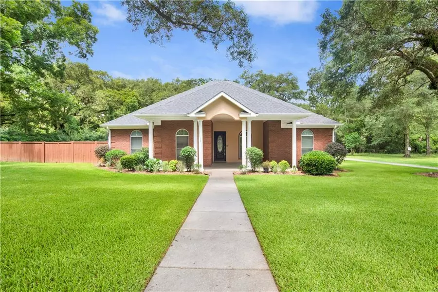 4340 Hamilton Oaks LN, Mobile, AL 36695