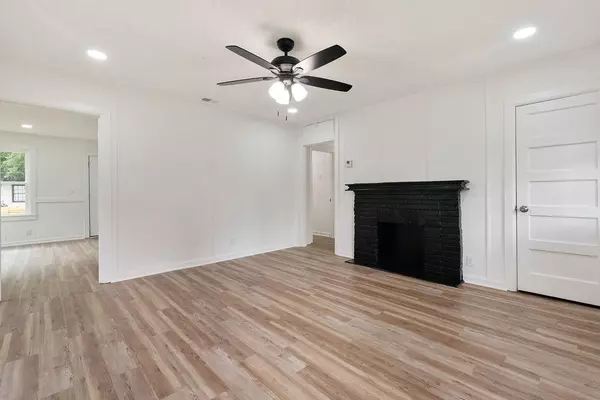 Chickasaw, AL 36611,306 2nd ST