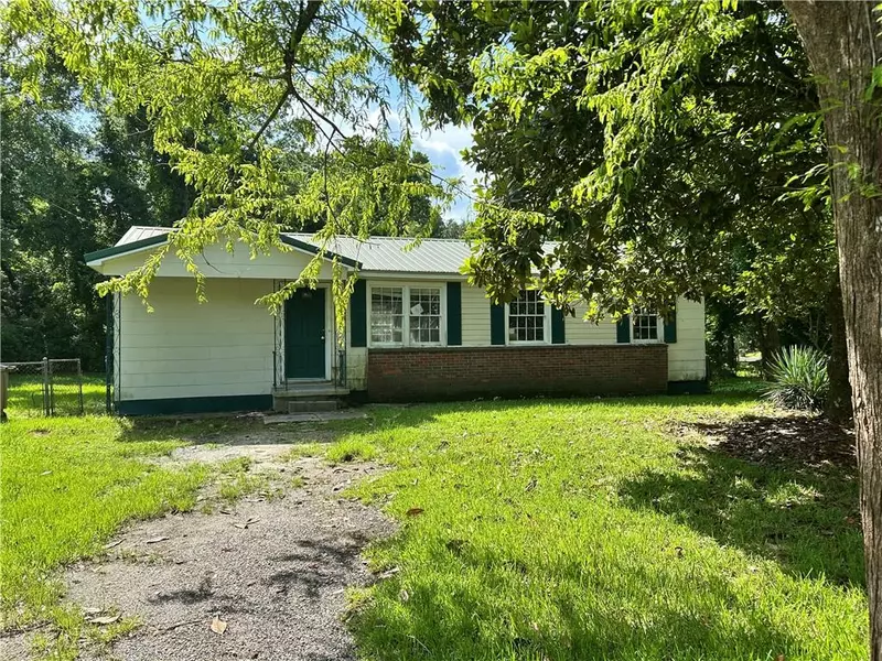 2365 Dog River DR N, Mobile, AL 36605
