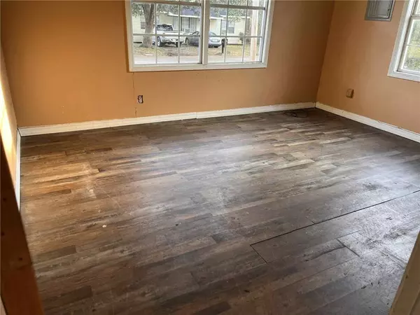 Mobile, AL 36612,1722 Daniels AVE