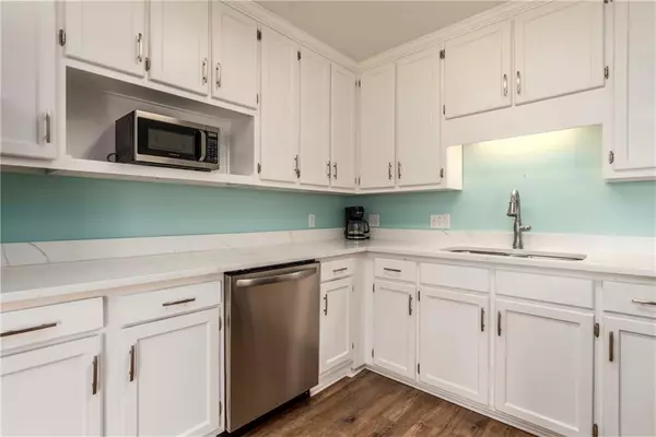 Dauphin Island, AL 36528,528 Lemoyne DR #2 C