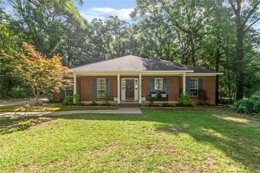 2740 Willedee CIR E, Semmes, AL 36575