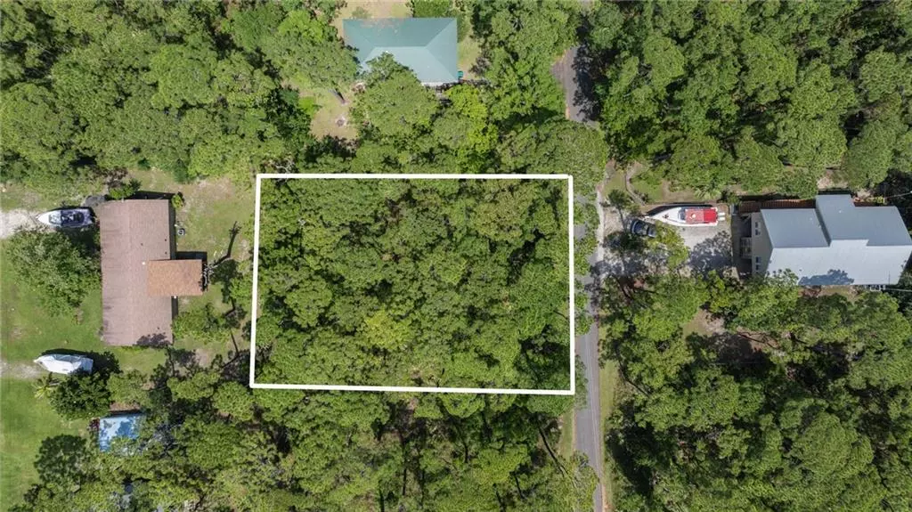 506 Fort Tombecbe PL, Dauphin Island, AL 36528