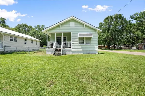 Chickasaw, AL 36611,250 10th AVE