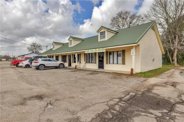 Semmes, AL 36575,8980 Moffett RD