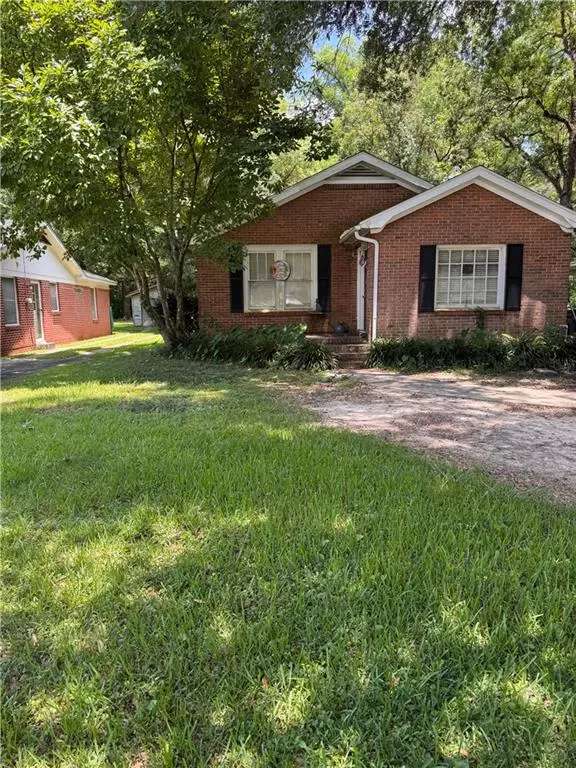 Mobile, AL 36606,707 Mandrell ST