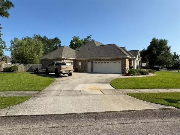 Theodore, AL 36582,5541 Riverwood Landing