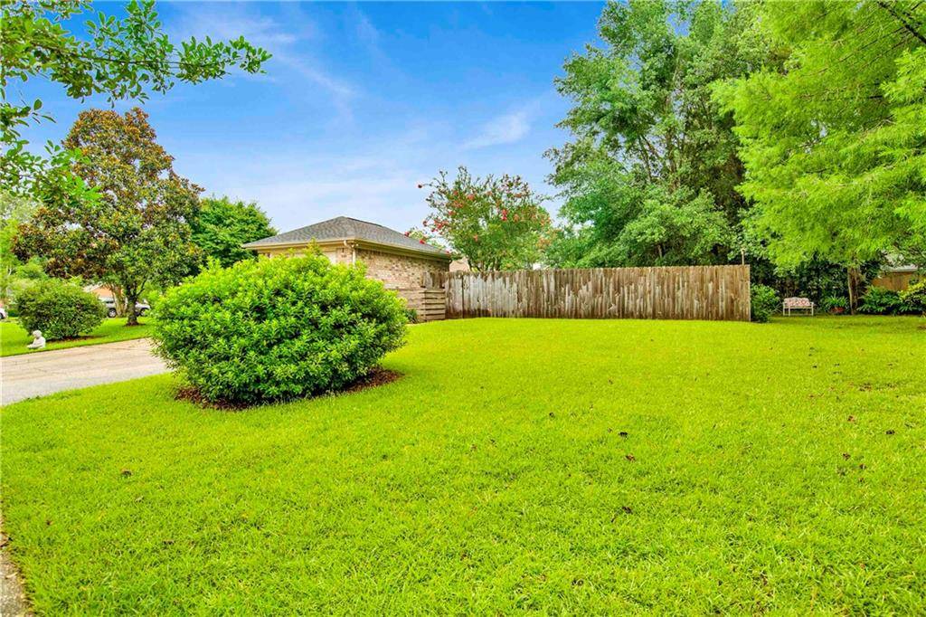 Fairhope, AL 36532,2 Sumac CIR