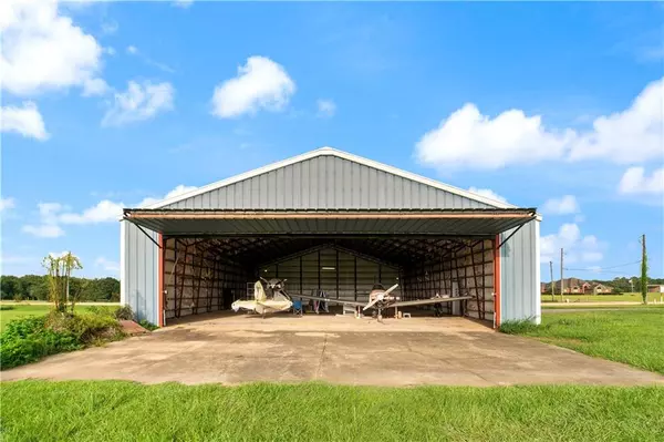 Irvington, AL 36544,7132 Stearman DR