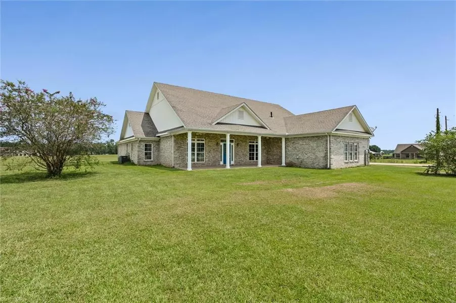 7132 Stearman DR, Irvington, AL 36544