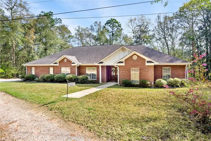 2400 Waterford DR, Semmes, AL 36575