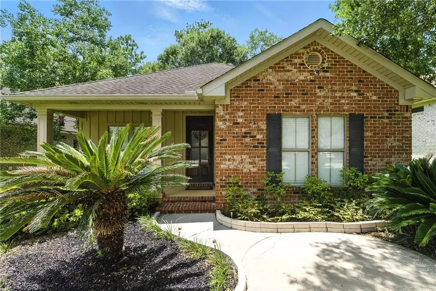 1054 Linlen AVE, Mobile, AL 36609