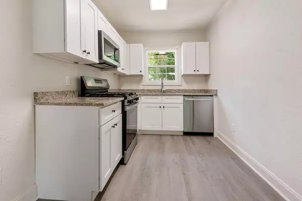 Mobile, AL 36606,2869 Ralston RD