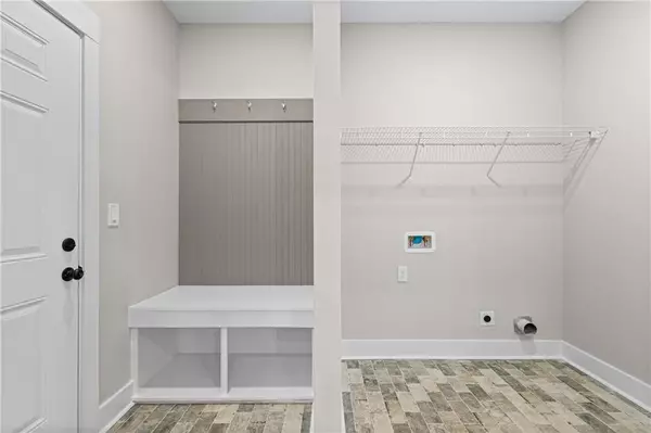 Irvington, AL 36544,7051 Country Oaks DR N