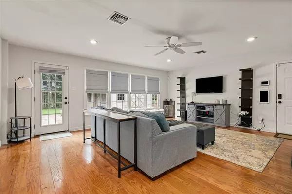 Mobile, AL 36693,4401 Winding WAY