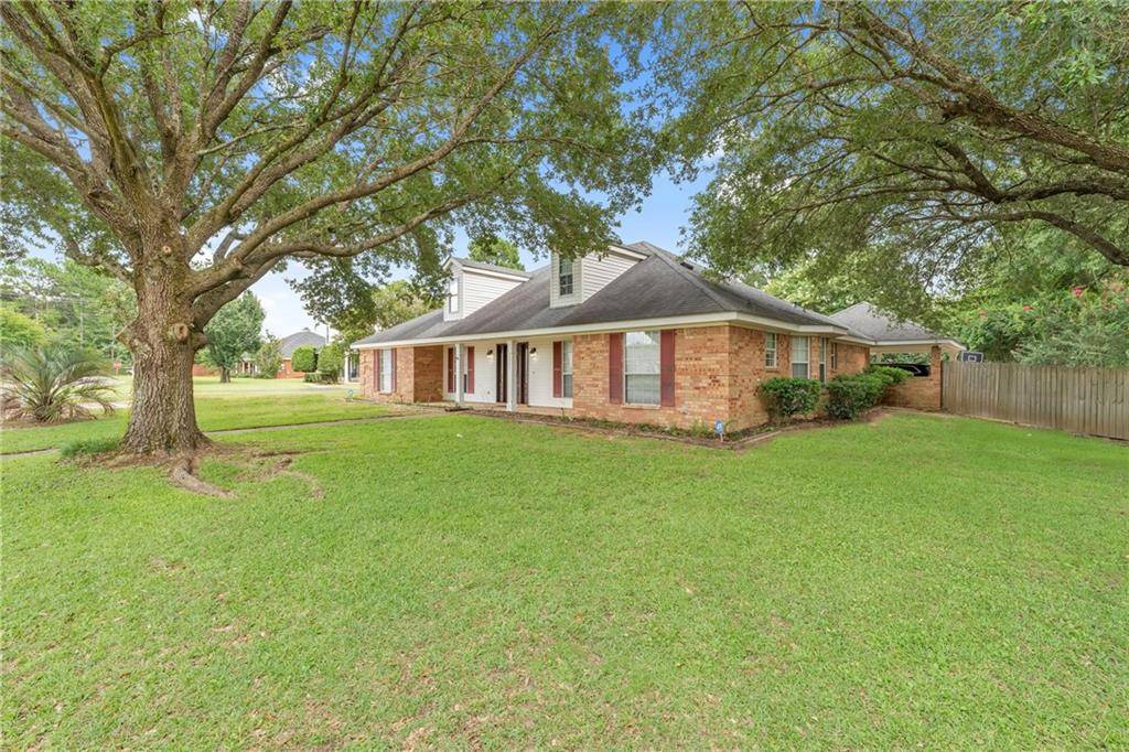 Mobile, AL 36608,9943 Wedgefield BLVD