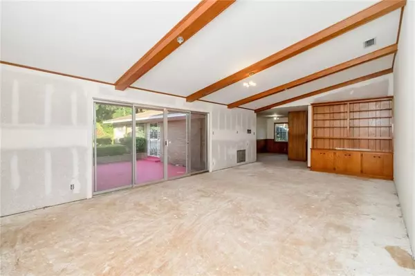 Mobile, AL 36608,241 Suzanne CIR