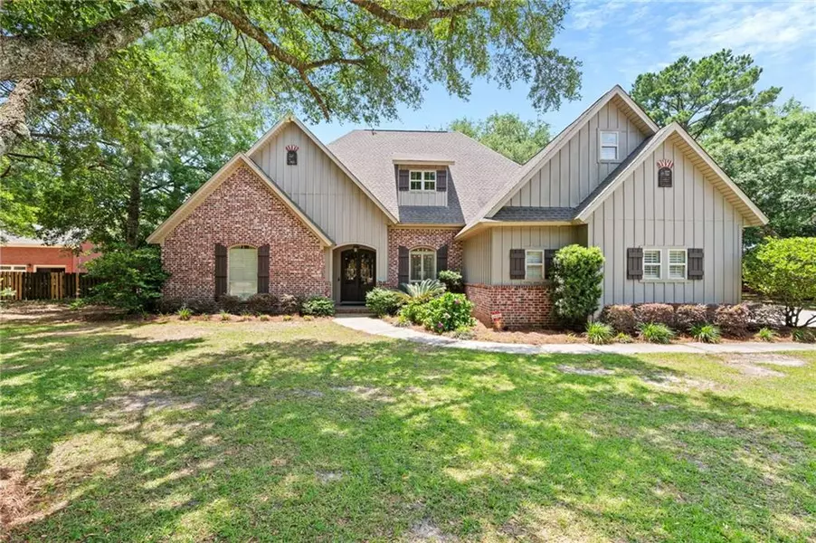 3431 Riverview Oaks CT, Theodore, AL 36582