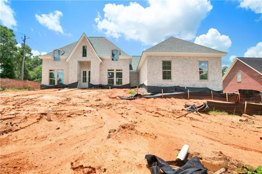 6001 Ridgefield PL E, Mobile, AL 36608