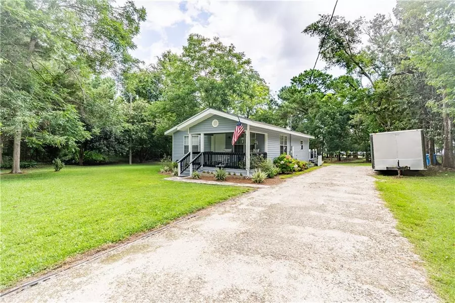 11825 Old Shipyard RD, Coden, AL 36523