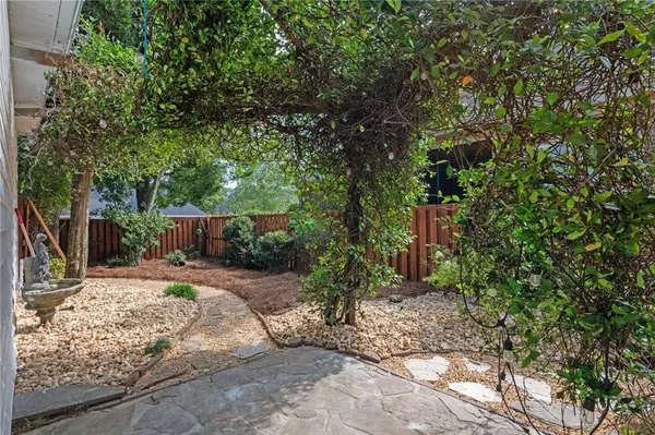 Daphne, AL 36526,10346 Emmanuel ST