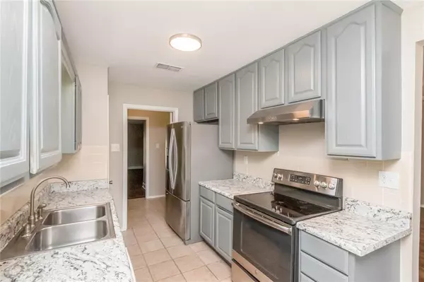 Mobile, AL 36609,5805 Holly Hill CT