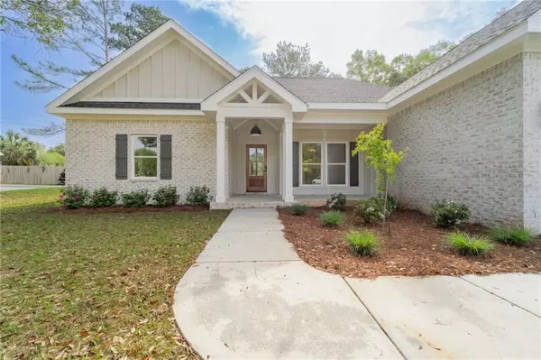 Theodore, AL 36582,10241 Deer Creek DR E