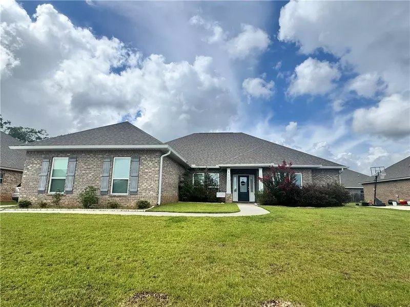 8990 White AVE, Mobile, AL 36695