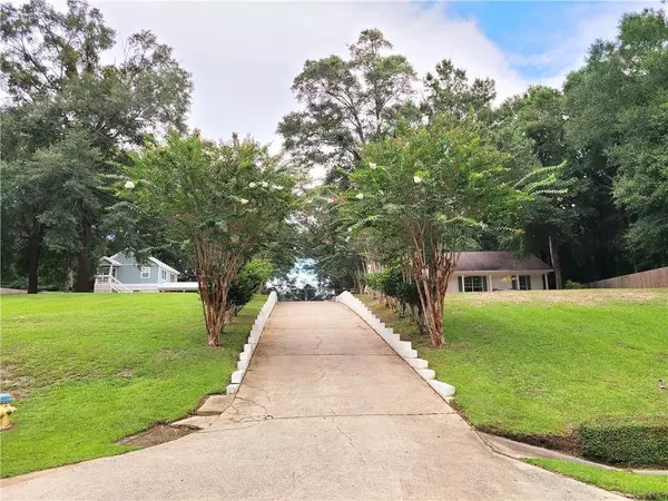 6970 Laverne DR S, Mobile, AL 36618