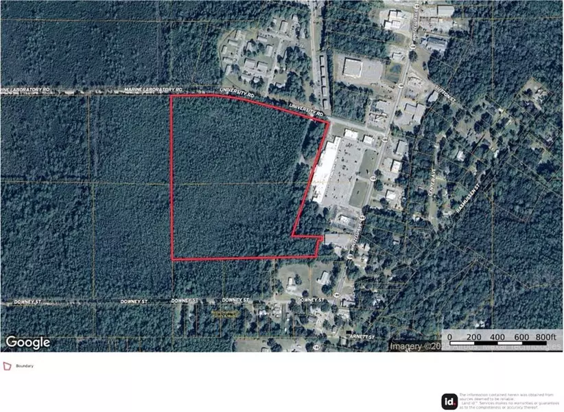 8701 University RD, Bayou La Batre, AL 36509