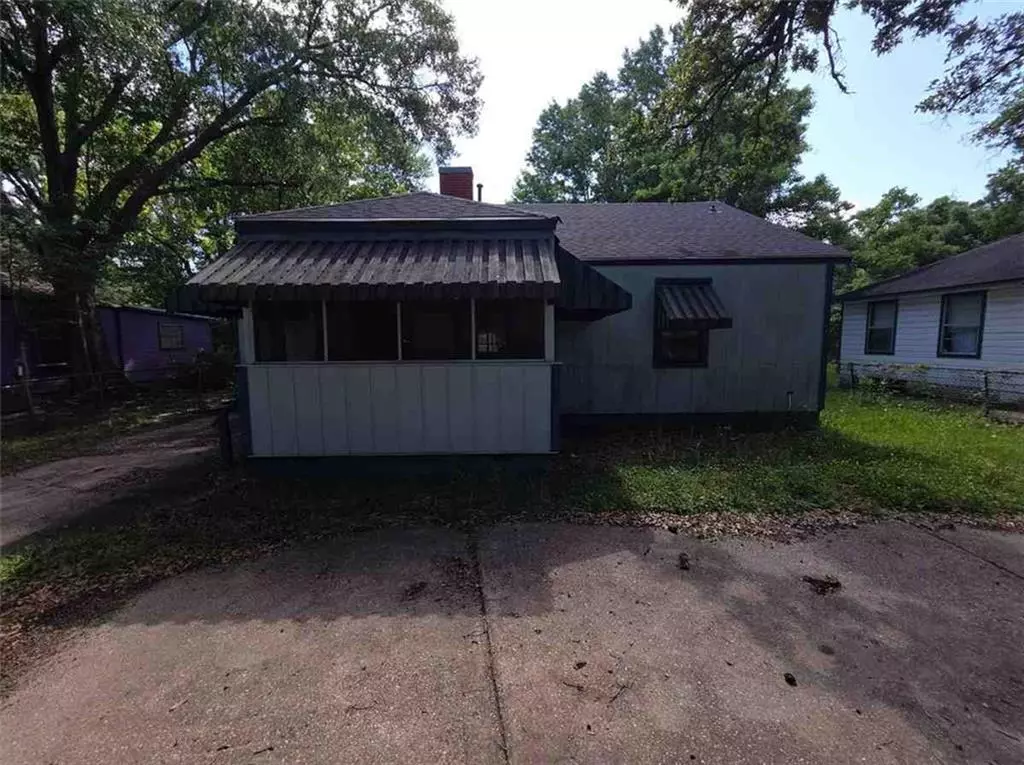 Mobile, AL 36605,1351 Greenwood AVE