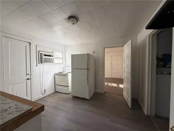 Chickasaw, AL 36611,150 Thompson BLVD