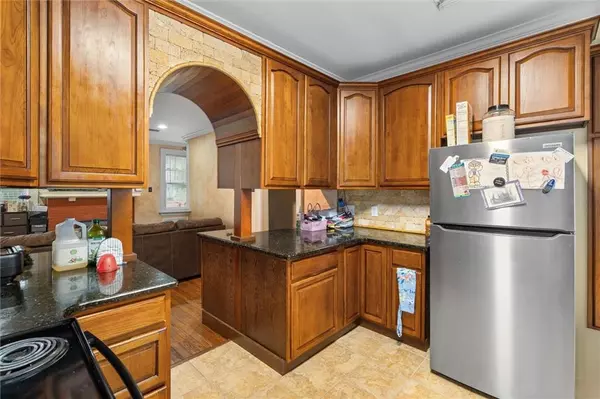 Chickasaw, AL 36611,206 6th ST