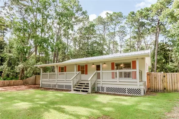 605 General Anderson PL, Dauphin Island, AL 36528