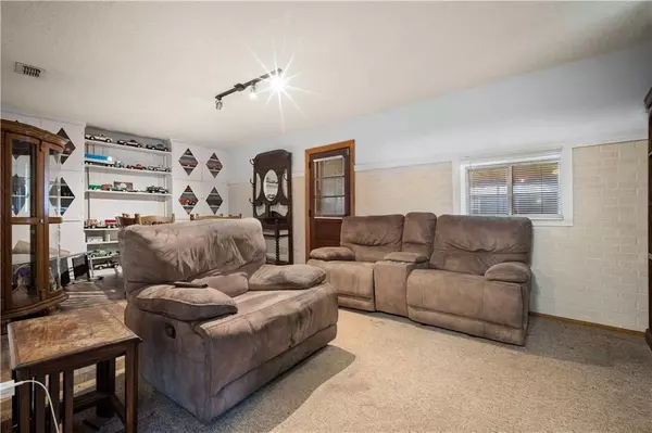 Saraland, AL 36571,820 James ST