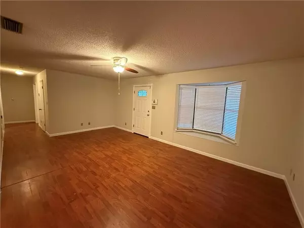 Daphne, AL 36526,1001 Caroline AVE