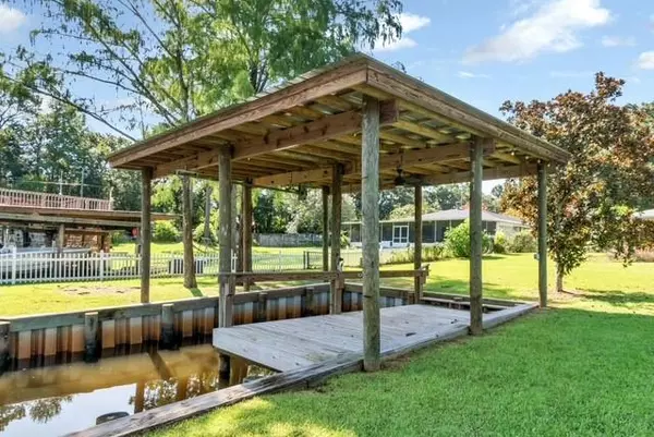 Theodore, AL 36582,3626 Mr Johnny RD