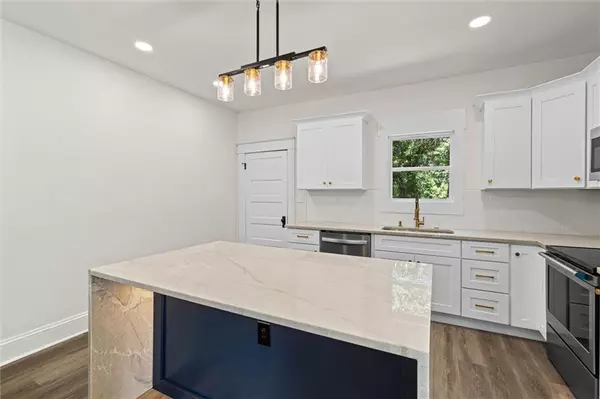 Mobile, AL 36604,704 Marine ST